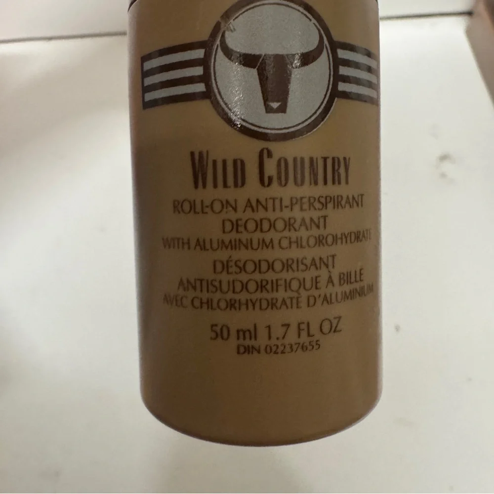 Avon Roll-On Antiperspirant Deodorant Wild Country 1.7 OZ